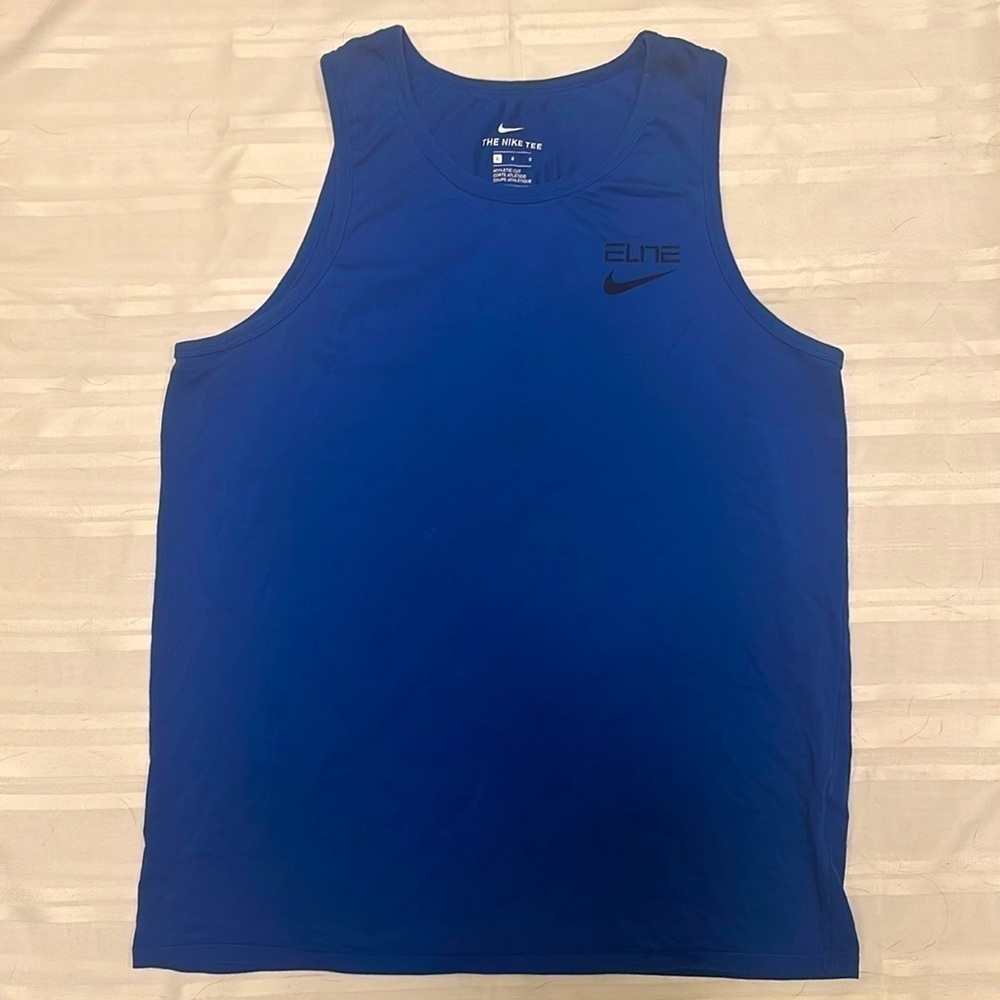 Nike Dri-Fit Work Out 🏋️‍♀️ Tee